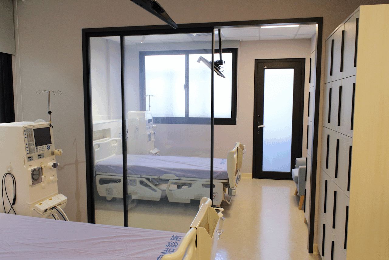 SunnyEase Clinic private dialysis suite